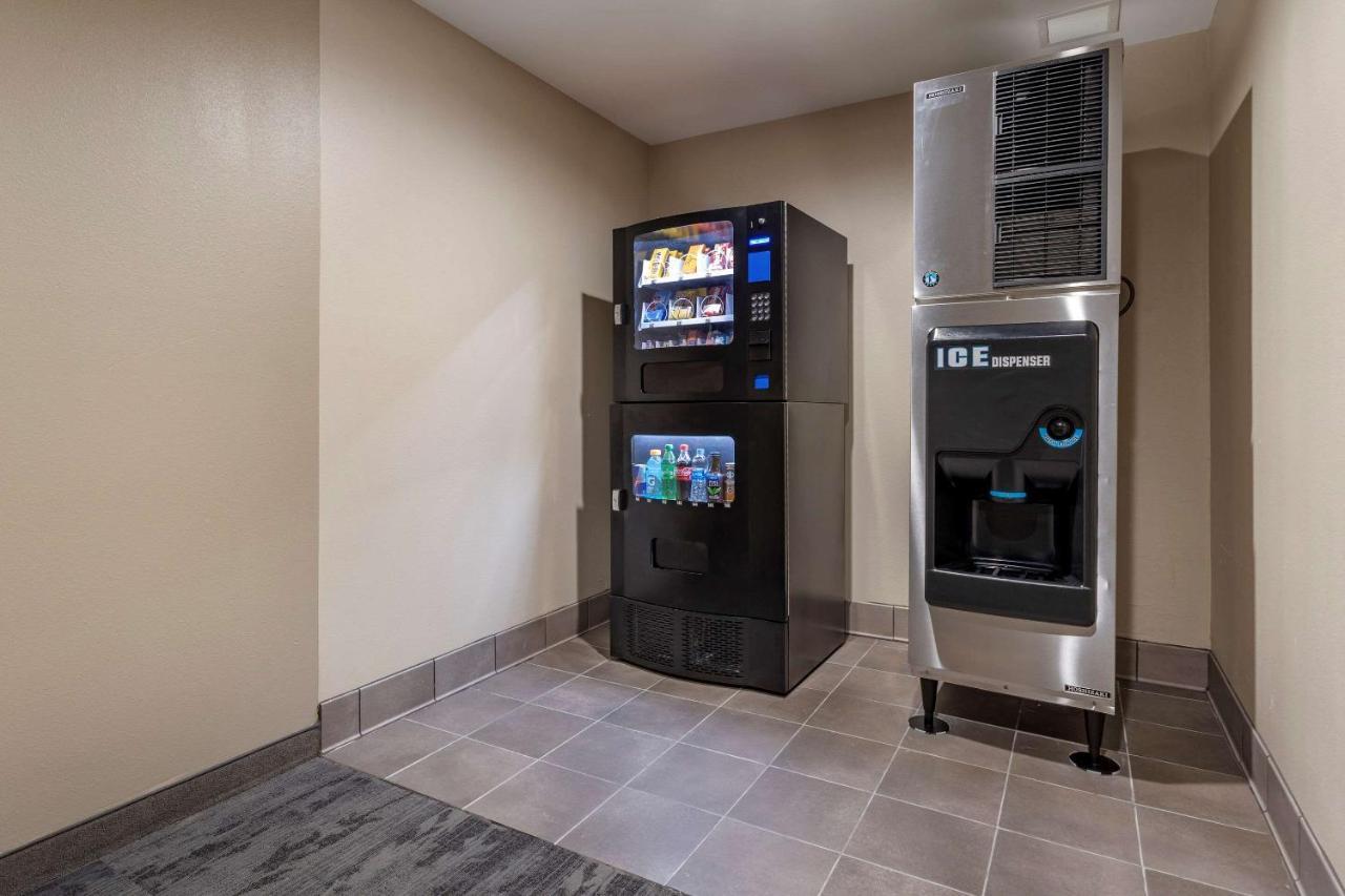 Sleep Inn & Suites Crosby 外观 照片